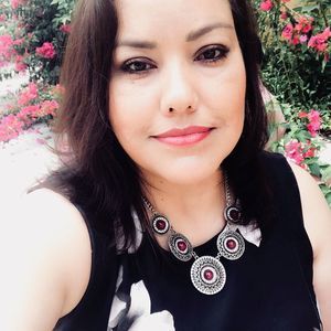 Meet your Posher, Cristina